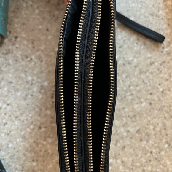 Coach wristlet - Picture 2 of 2